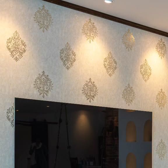 Custom Wallpaper Installation
